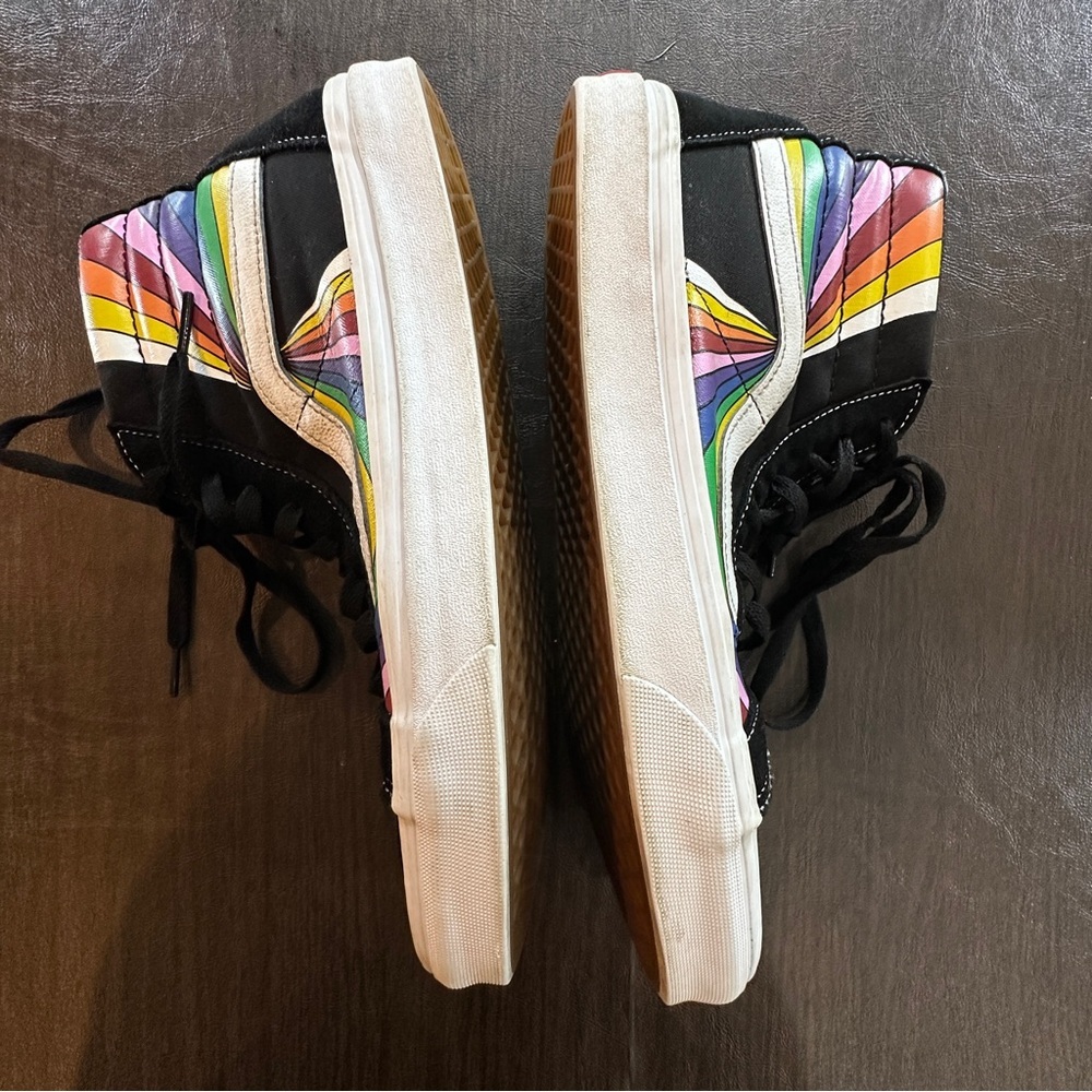 Vans Colorful High-Top Sneakers - Picture 3 of 16
